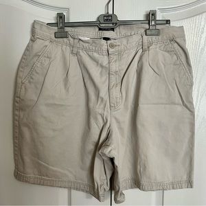 🌼3/$15 George Shorts